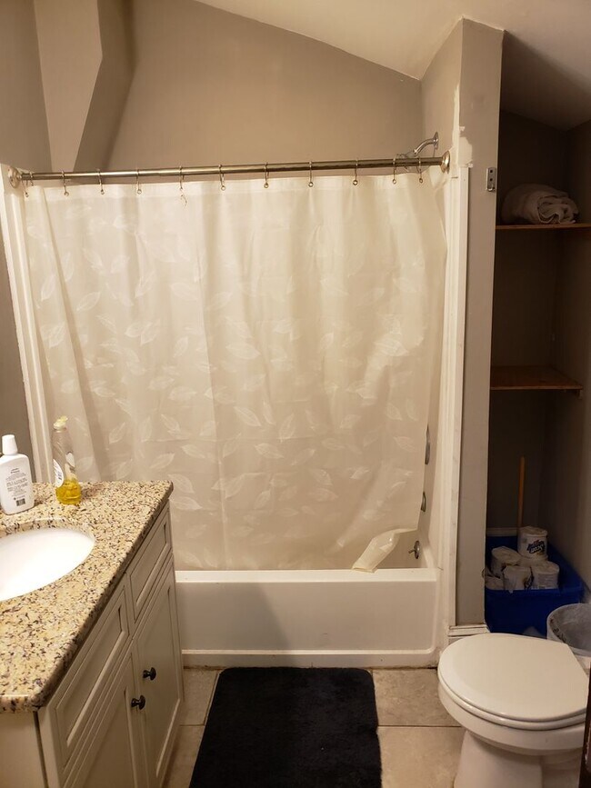 Photo - Newly Renovated Temple Student Housing House