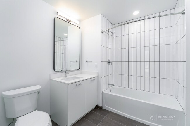 800 W Madison St photo'