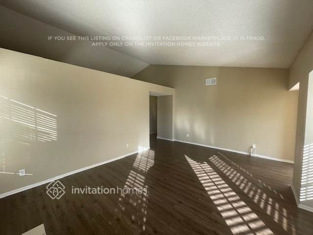 Building Photo - 25530 Black Walnut St