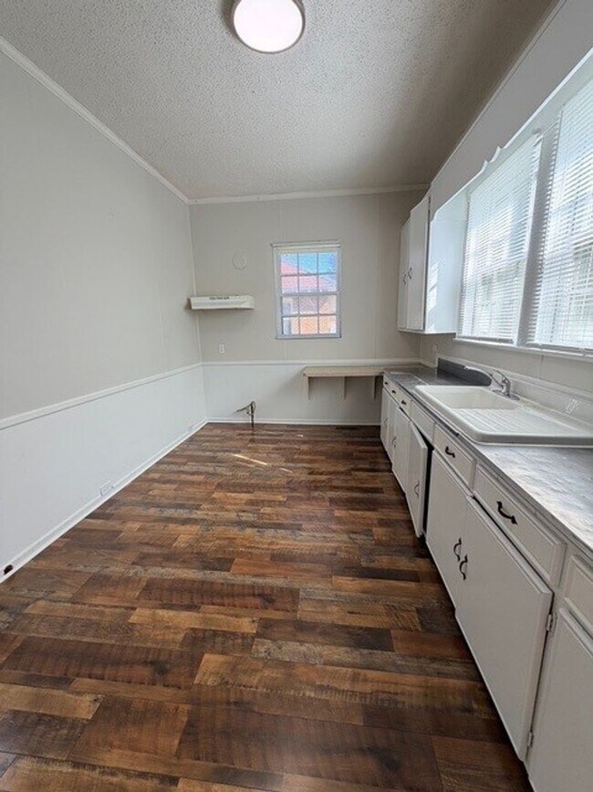 Foto del edificio - 727 Truett Ave