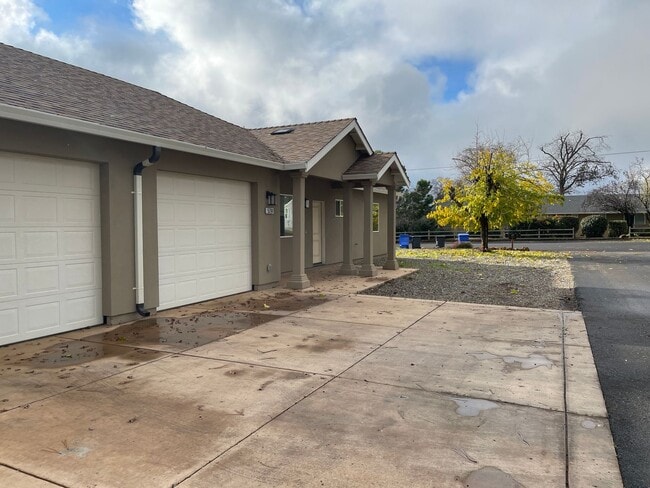 Foto del edificio - PA5526 A&amp;B-Choctaw Housing Group, Inc