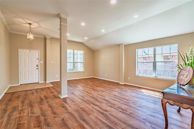 Foto del edificio - 9121 Oldwest Trail
