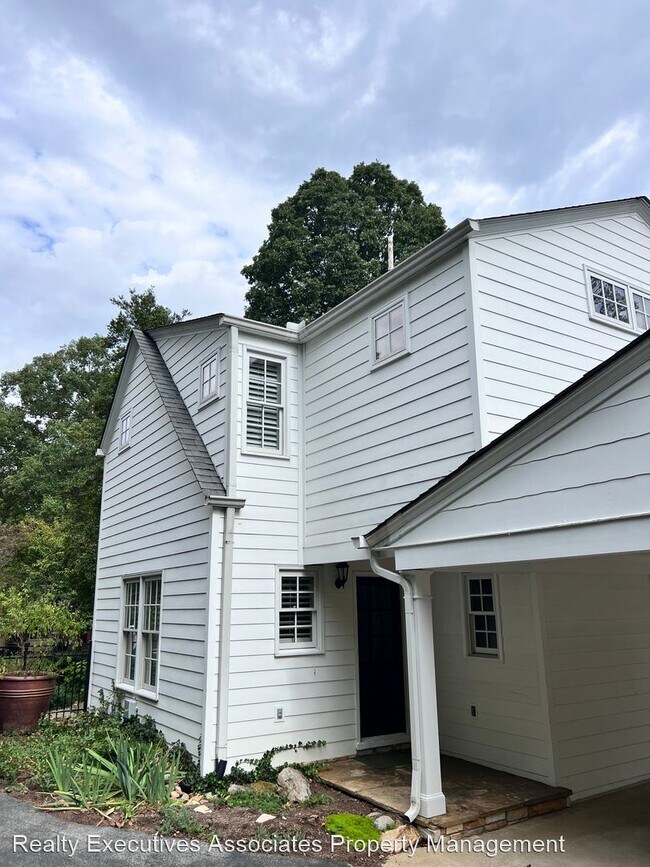 Building Photo - 5 br, 5 bath House - 1507 Robin Rd