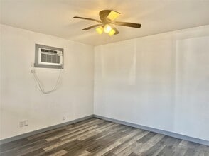 Building Photo - 1001 Spooner St