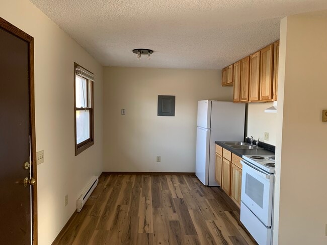 Building Photo - 1146 Imperial Cir