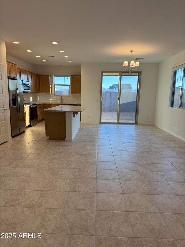 Foto del edificio - 9973 W Mitchell Ave