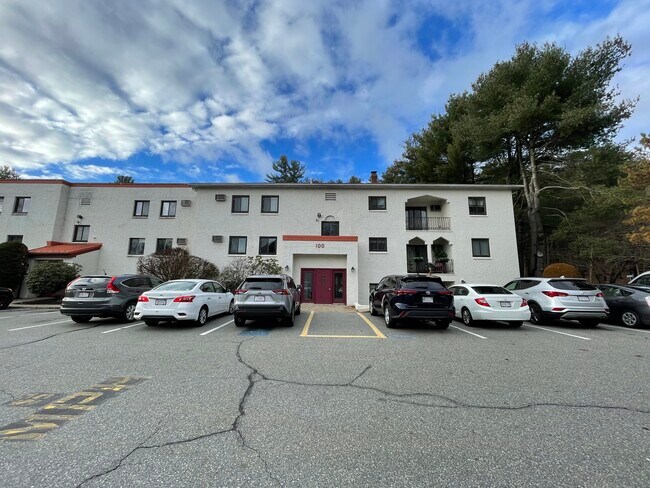 Building Photo - 100 Fellsview Ter