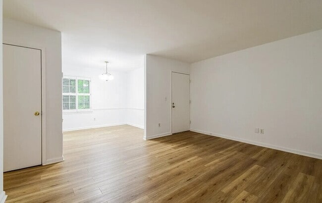 Foto del edificio - 140 Lablanc Way NW