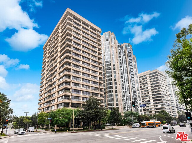 Building Photo - 10750 Wilshire Blvd
