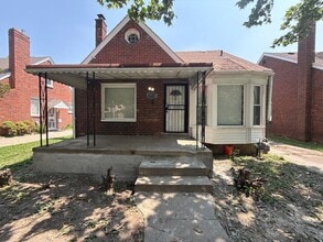 Building Photo - 17554 Avon Ave