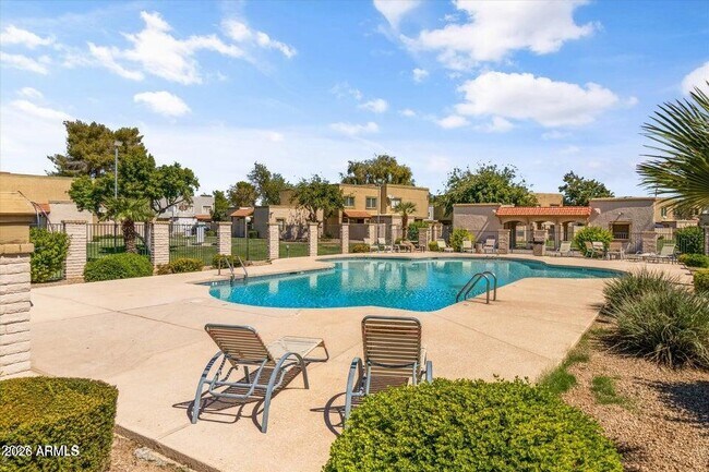 Foto del edificio - 6810 S Snyder Ln