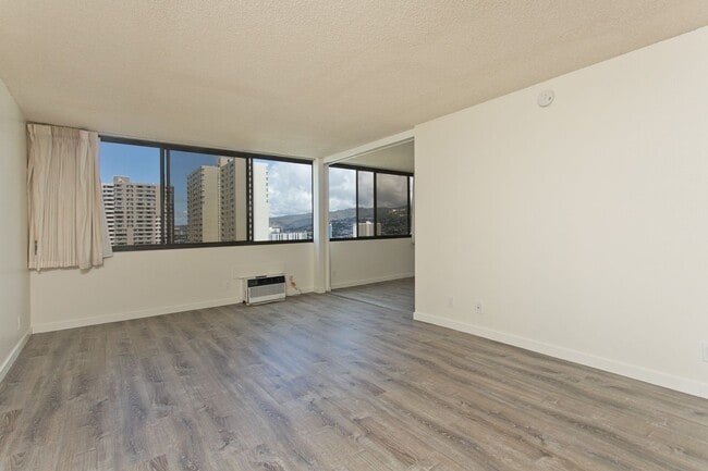 Foto del edificio - Kukui Plaza #D1905 - Downtown Convenience ...