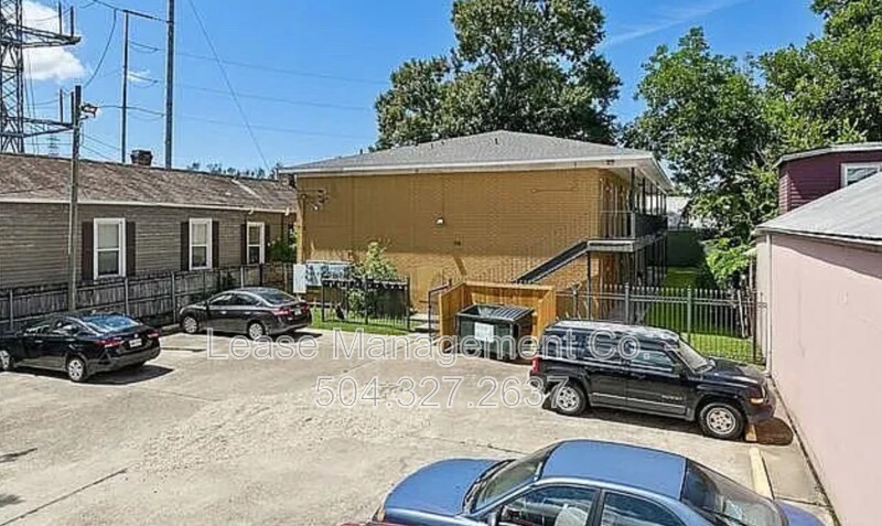 Foto principal - 1118 Monroe St