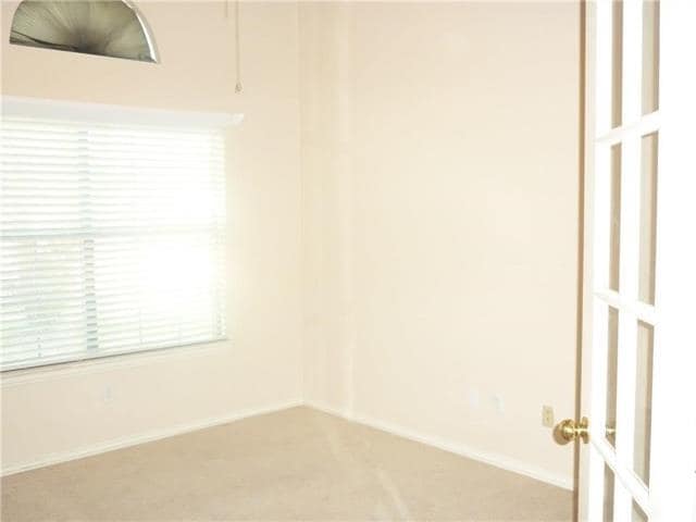 Building Photo - 4005 Aladdin Dr