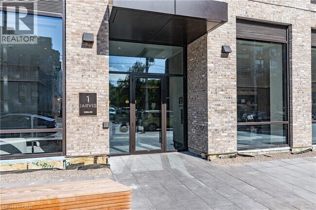 Photo du bâtiment - 1 Jarvis St