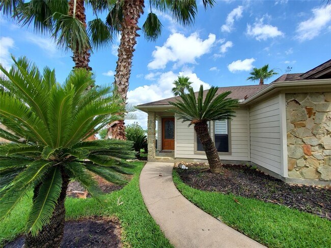 Foto del edificio - 12628 Pelican Blvd