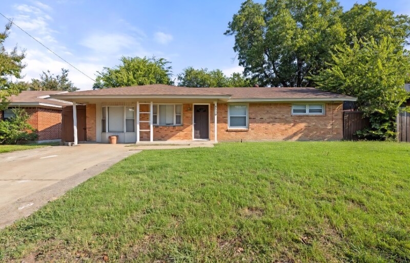 Photo - 2539 Hillsboro Ave (Dallas, TX)