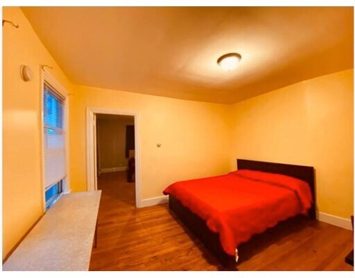 Building Photo - 216 Rindge Ave