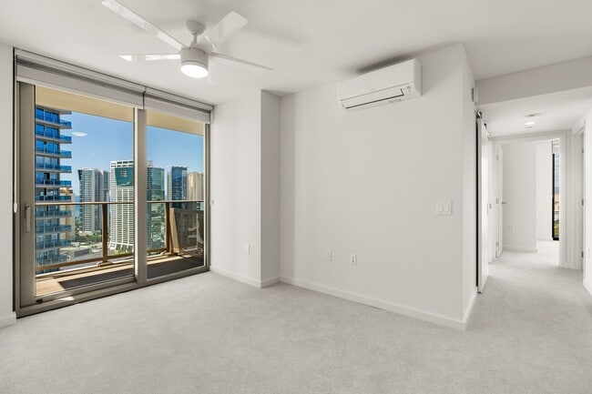 Foto del edificio - Sky Ala Moana West — 2 Bed / 2 Bath / 2 Pa...