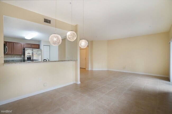 Foto del edificio - 3 br, 2 bath House - 8620 NW 97th Ave Apt 102
