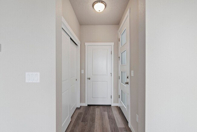 Foto del edificio - Charming & Modern Townhouse in Meridian!