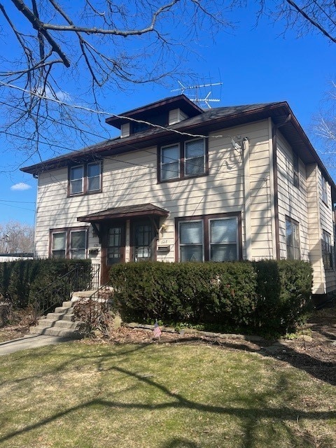 Building Photo - 630 N 1st St