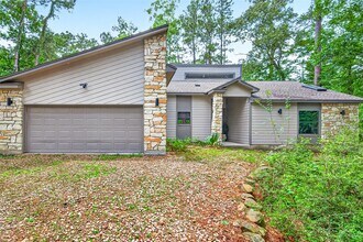 Building Photo - 41 Creek Forest Ln