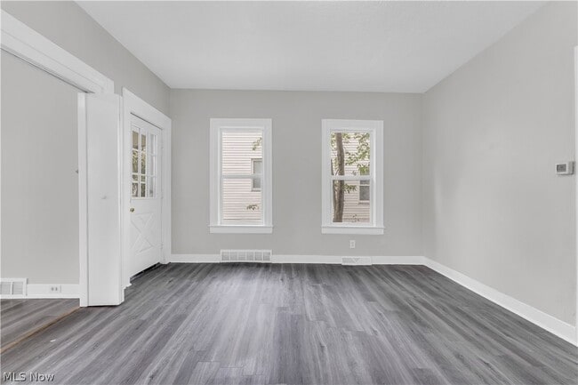 Building Photo - 14131 Berwyn Ave