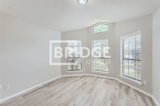 Building Photo - 7404 Rutgers Circle A
