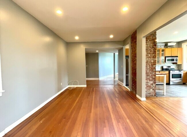 Foto del edificio - 7435 Boulevard East