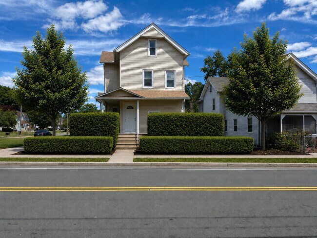 Foto del edificio - 563 East St