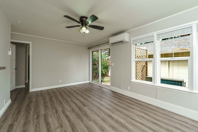 Building Photo - Krug 1201-1203