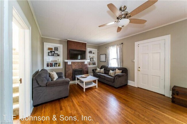 Building Photo - 4 br, 2 bath House - 817 S Hawthorne Rd