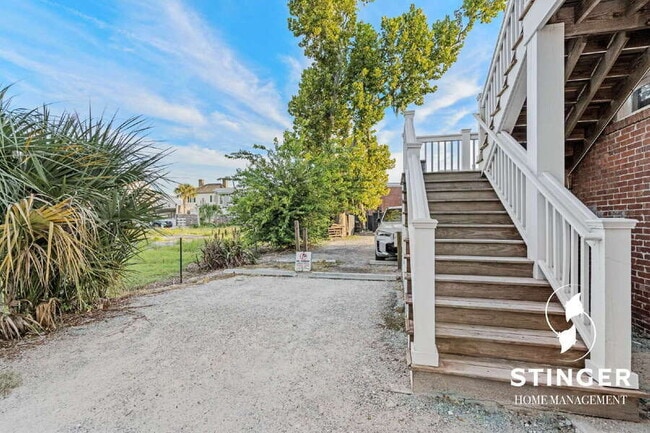 Building Photo - 221 West St