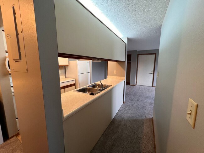 Foto del edificio - 802 Benton Dr