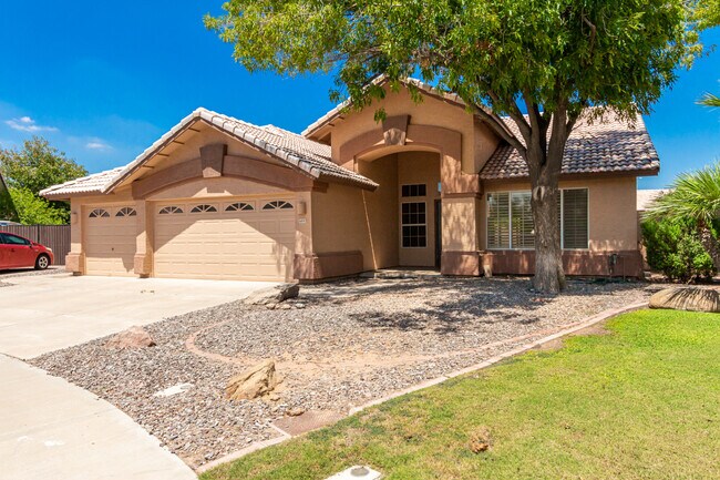 Foto del edificio - 4830 W Geronimo St