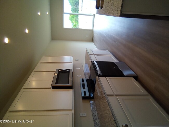 Building Photo - 3617 Chaparral Ct