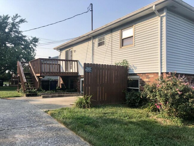 Foto del edificio - 613 Eureka Springs Unit B