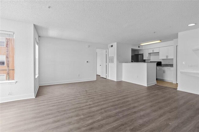 Foto del edificio - 2214 Grand Cayman Ct