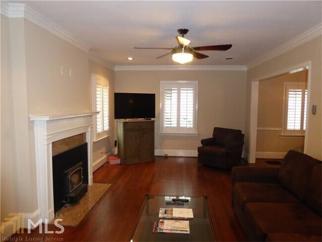 Building Photo - 266 Midvale Dr NE