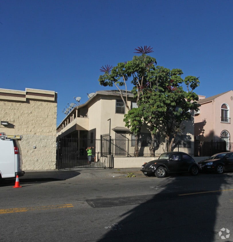 1111 N Edgemont St, Los Angeles, CA 90029 Apartments at 1111 N Edgemont St Los Angeles, CA