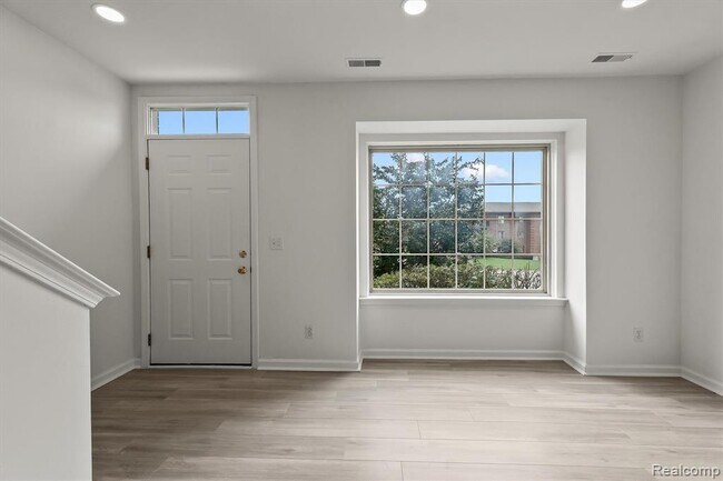 Foto del edificio - 3094 Camden Dr