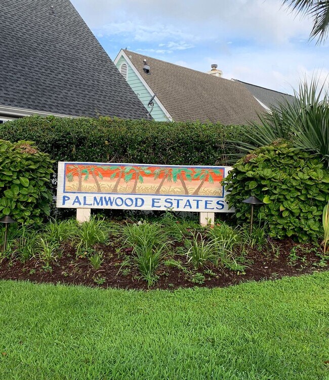 Building Photo - 3-Bedroom, 2-Bath Home in Palmwood Estates