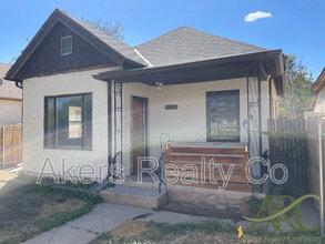 Building Photo - 1413 Cedar St