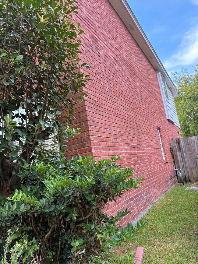 Foto del edificio - 12422 Hammersmith Dr