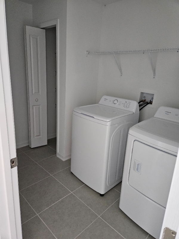 Building Photo - 2414 McKinley Dr