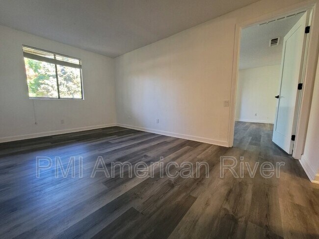 Foto del edificio - 941 Fulton Ave