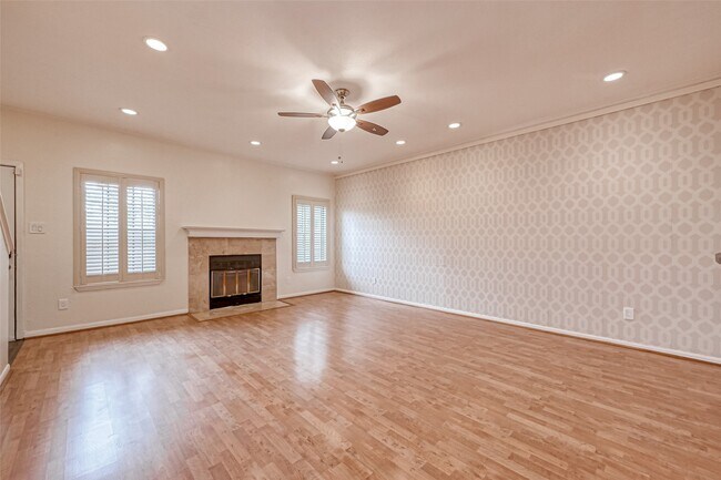 Foto del edificio - 9850 Pagewood Ln
