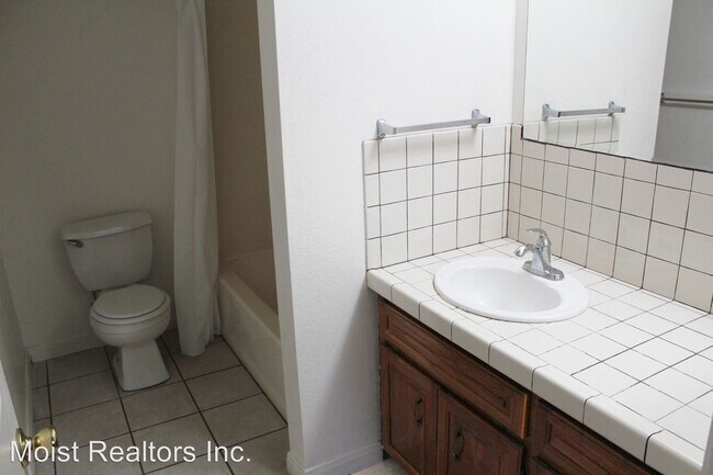 Building Photo - 12995 5th St
