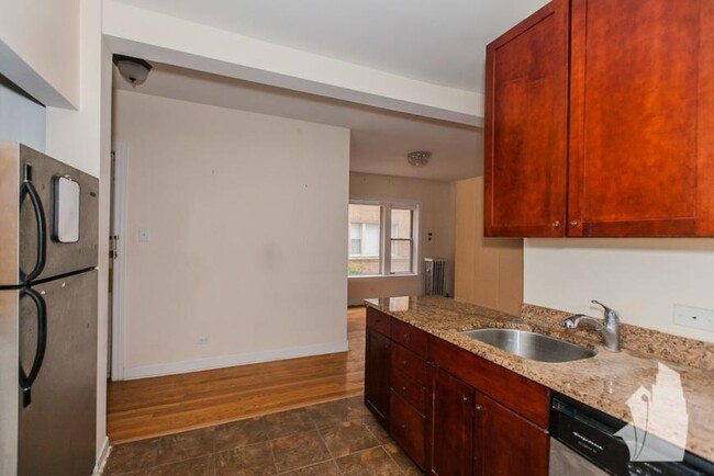 Foto del edificio - 1 bedroom in Chicago IL 60640
